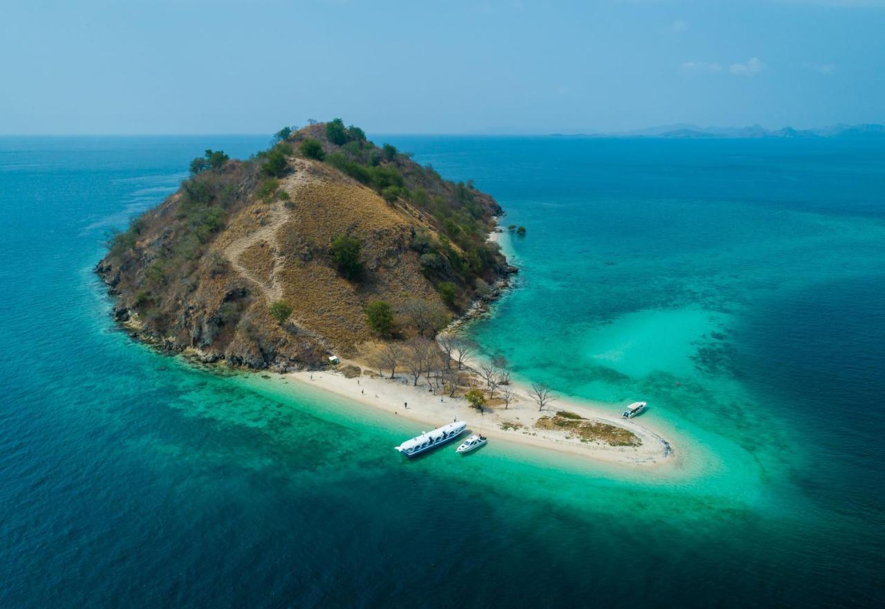 Ayana Komodo Waecicu Beach Hotel Labuan Bajo Eksteriør billede